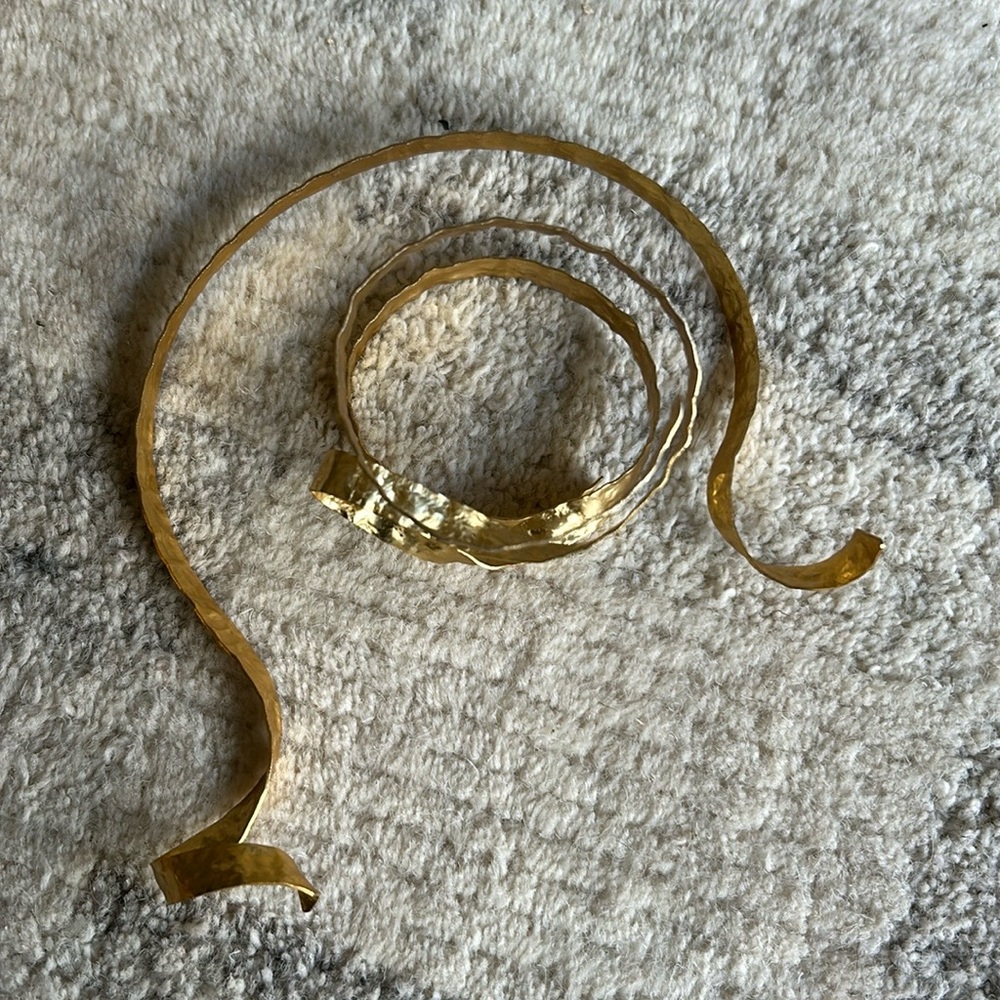 ZARA gold necklace and bracelet set